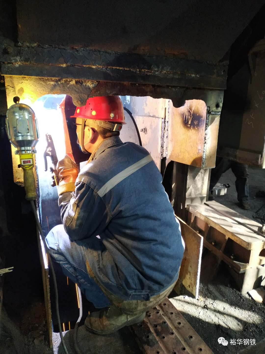 西区烧结“医术精湛”,妙手回春 西区烧结“医术精湛”,妙手回春